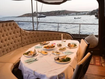 https://www.bodrumturquoiseviptours.com/ Royal Boat